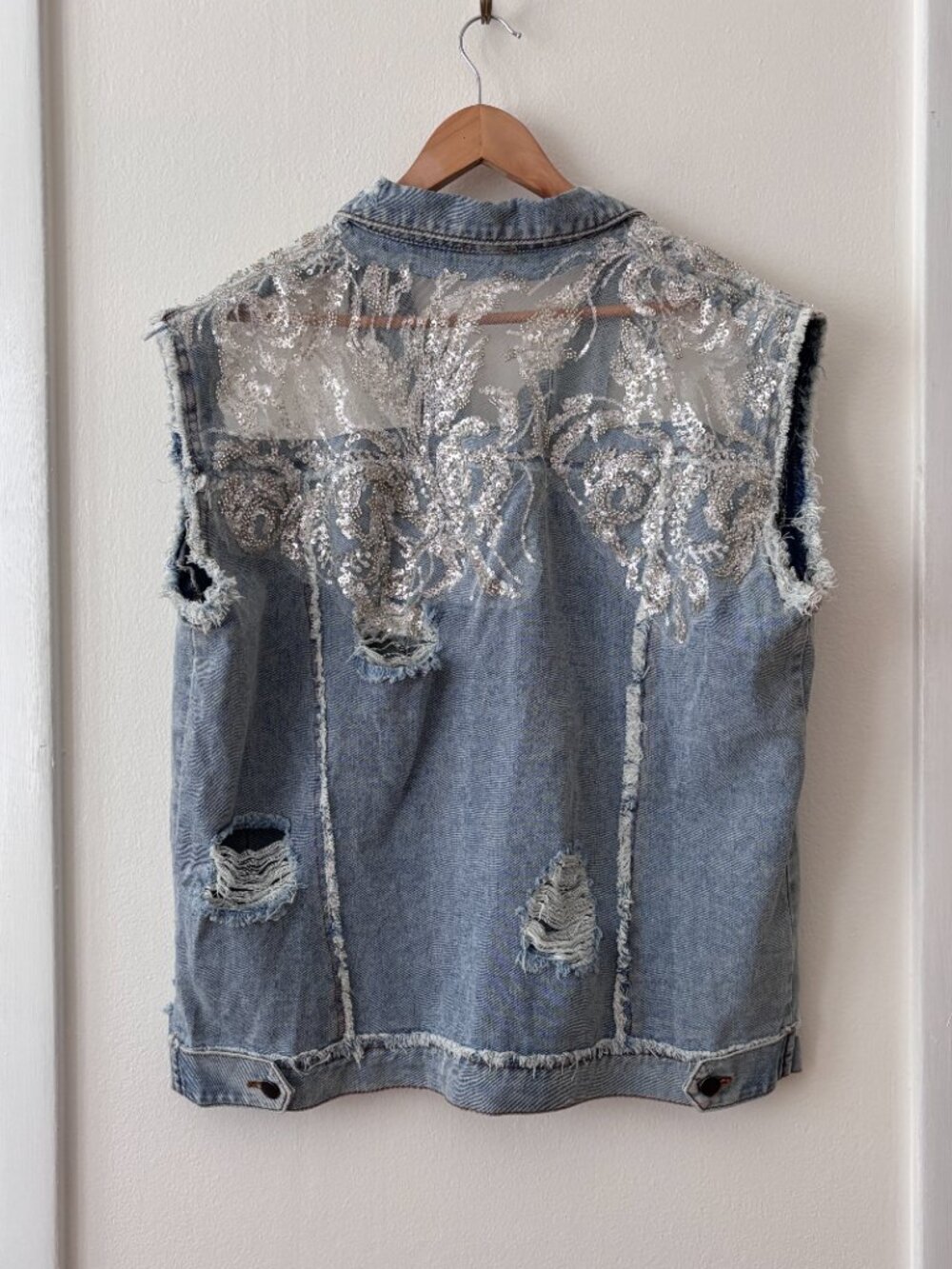 POL Sequin & Pearl Embellished Distressed Denim Trucker Vest - Picture 9 of 11